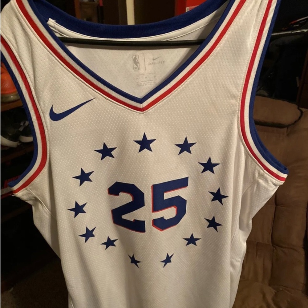 100% Authentic Ben Simmons Nike Sixers Swingman Jersey Size 44 M Mens.